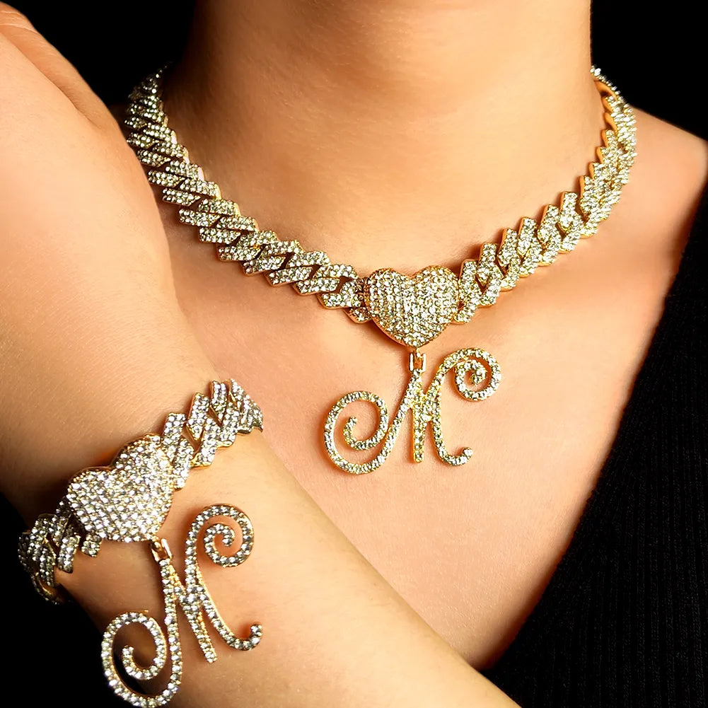 Model using Cursive Pendant Jewelry Set