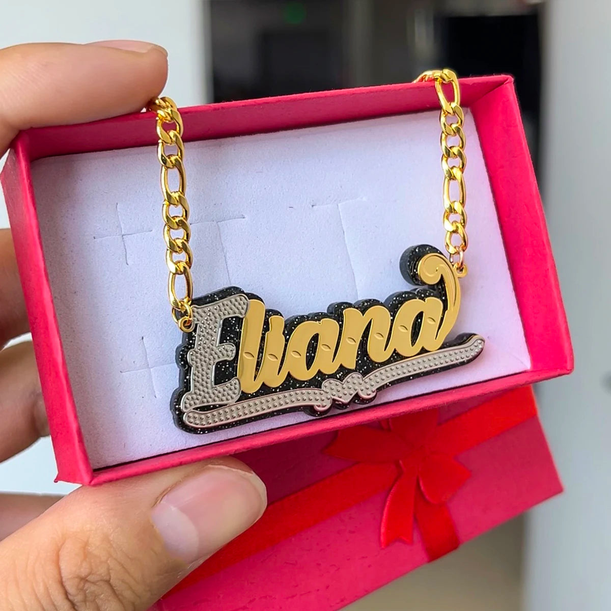 Custom 3D Name Necklace – Nameplate with Crown Design for Women g