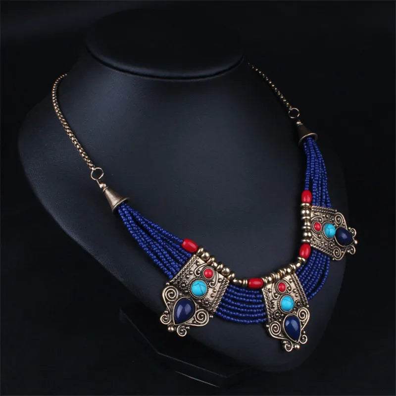 Exaggerated Beads Pendant Necklace