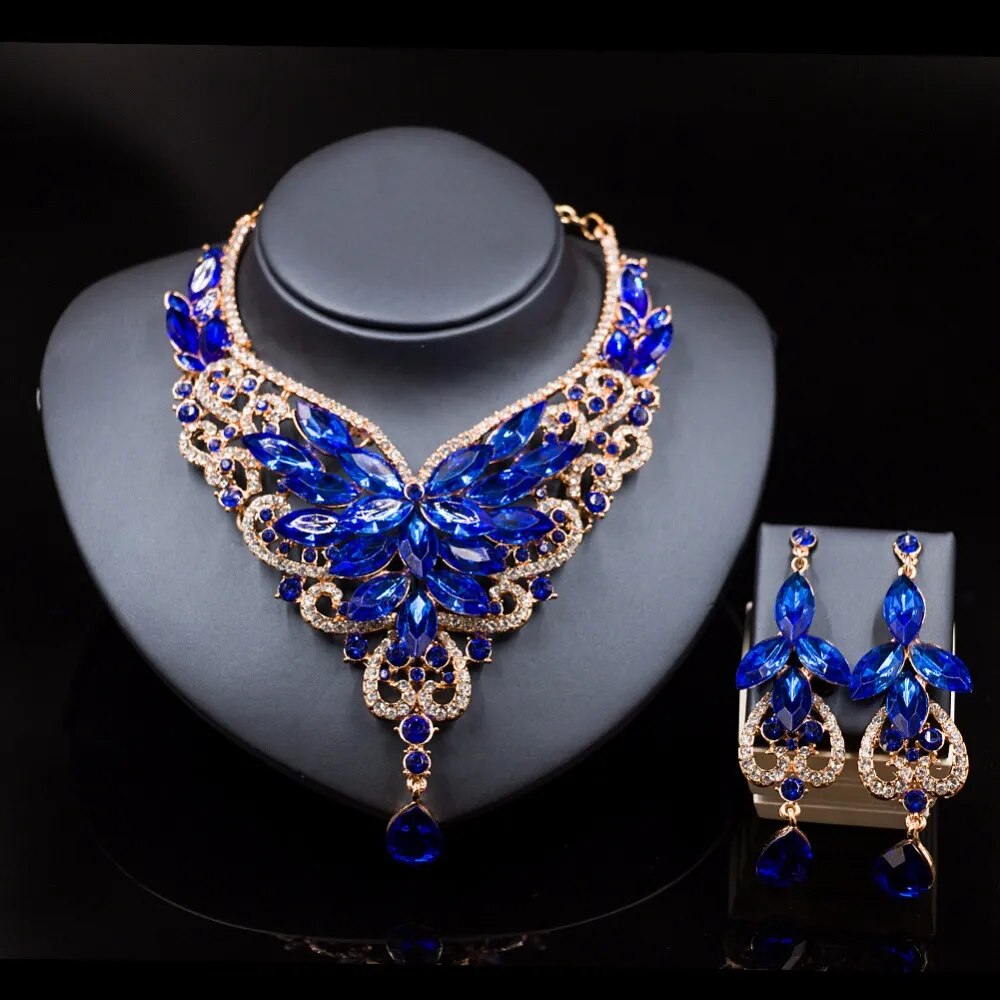Elegant Vintage Crystal Jewelry Set