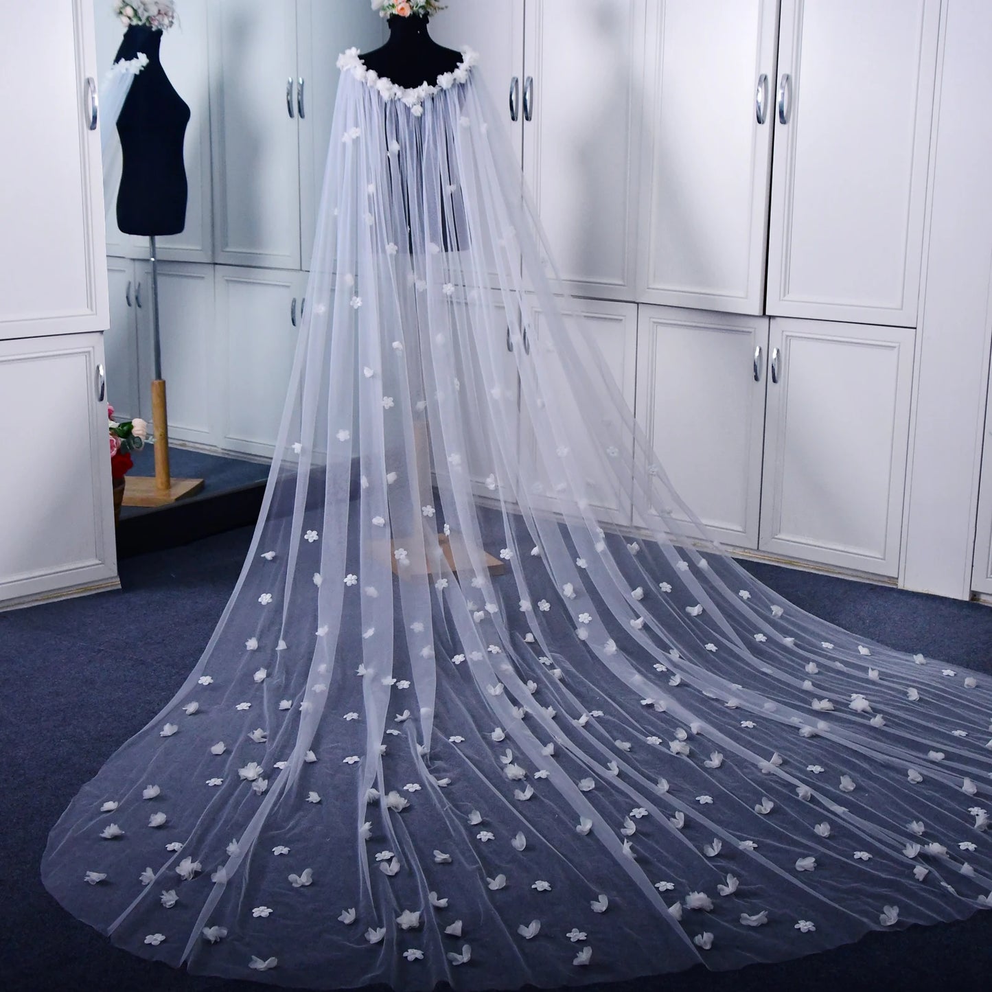 Exquisite Bridal Cape Veil