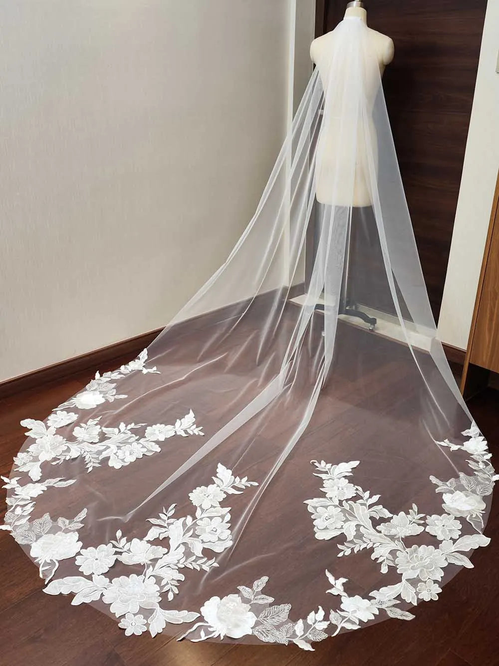 High Quality Bridal Fairy Floral Lace Wedding Veil