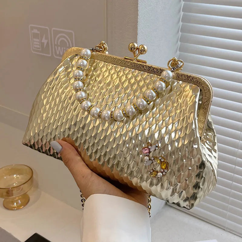 Shell Clip Evening Clutch