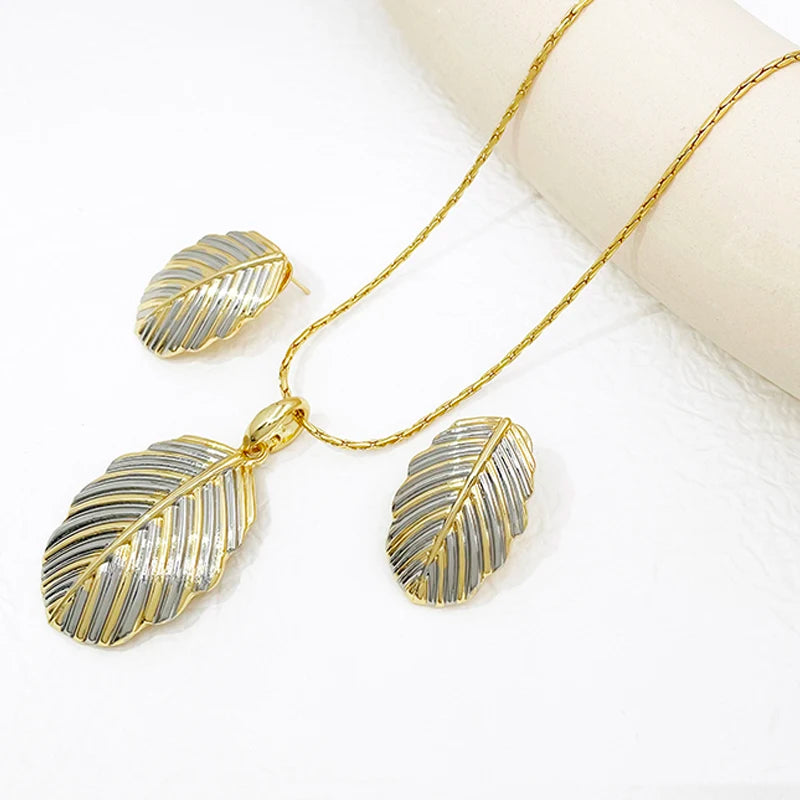 Women's Necklace Earrings Set