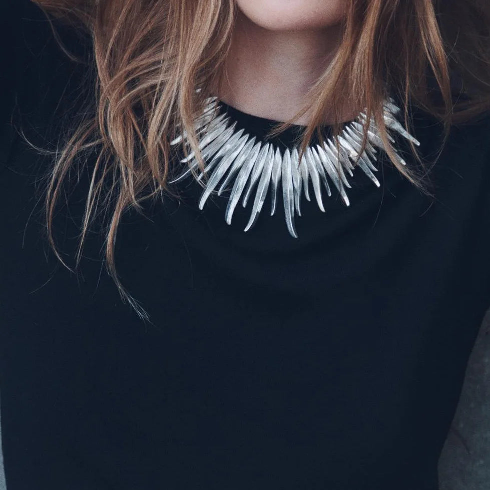 Bold Geometric Chunky Lines Alloy Choker Necklace – Fashion Jewelry for Women & Girls