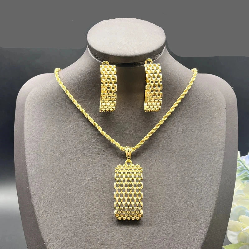 Vintage Exquisite Jewelry Set 
