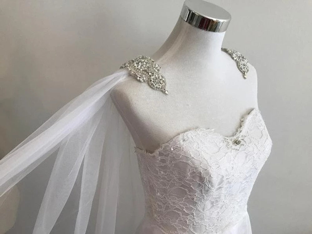 Diamond Top Cape Veil