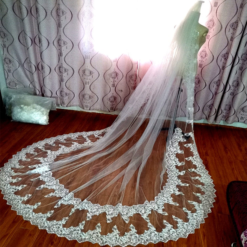 Acrylic Diamond Lace Applique Veil