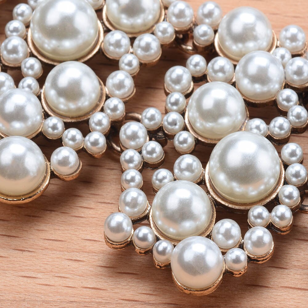 Fashion Pearls Statement Choker